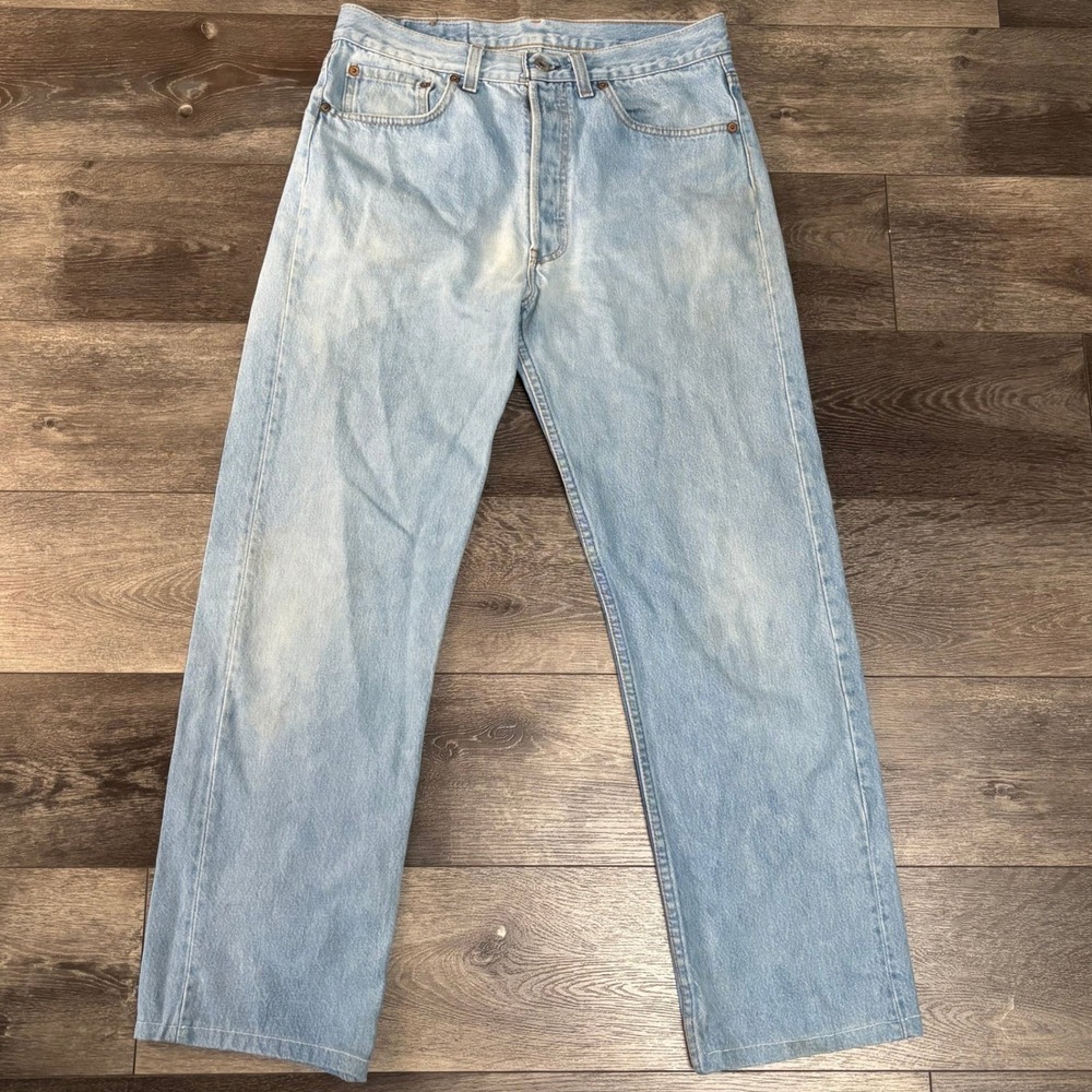 VINTAGE 90's Levis 501 Mens Light Wash Straight Leg Button Fly Blue Denim Jeans
